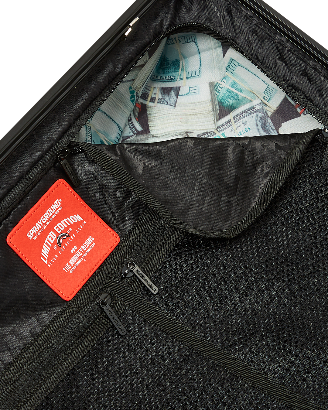 TRIPLE DECKER HEIR TO THE THRONE HARDSHELL CARRY-ON LUGGAGE